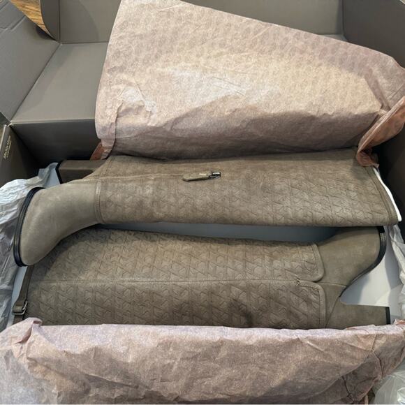 NEW Franco Sarto Grey Suede Tall Block Heel Zip Boots Leather Upper Women's 5 - Picture 5 of 8